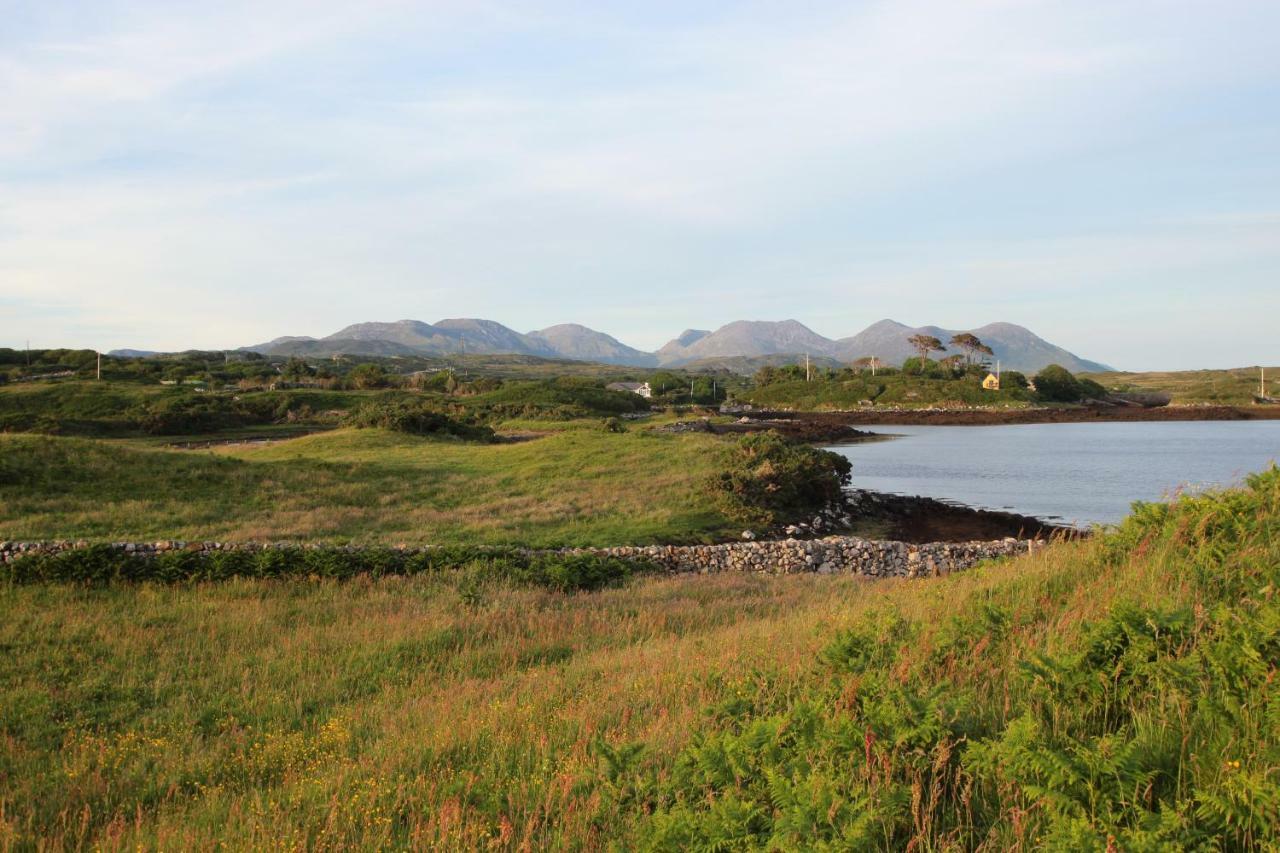 Island View Townhouses Clifden Exterior photo